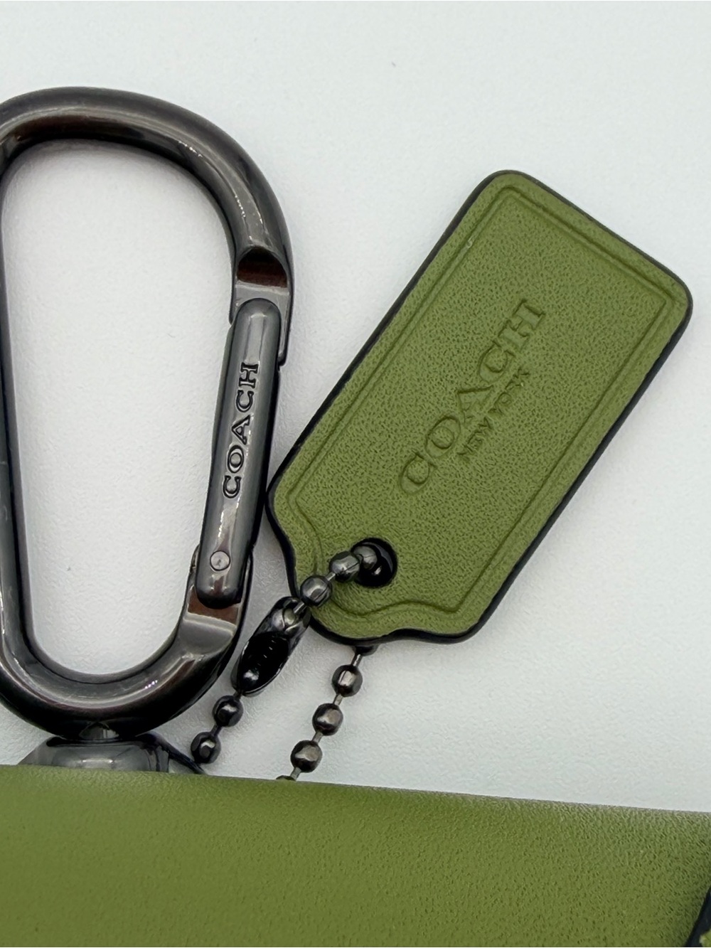 Coach Mirco Track Fob Green Leather Mini Belt Pouch with Carabiner Hangtag C9981 - Picture 3 of 13